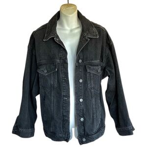 PILCRO oversized Black Denim Jean Jacket, Stonewashed, Classic Trucker styling M